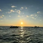 6 Person In *